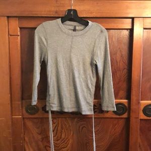 Vimmia gray ribbed l/s top w/ side rushing sz s